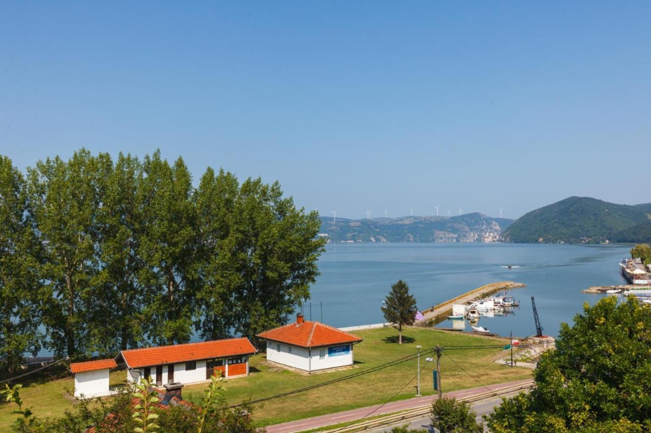 Apartmani Porto Golubac Exterior foto